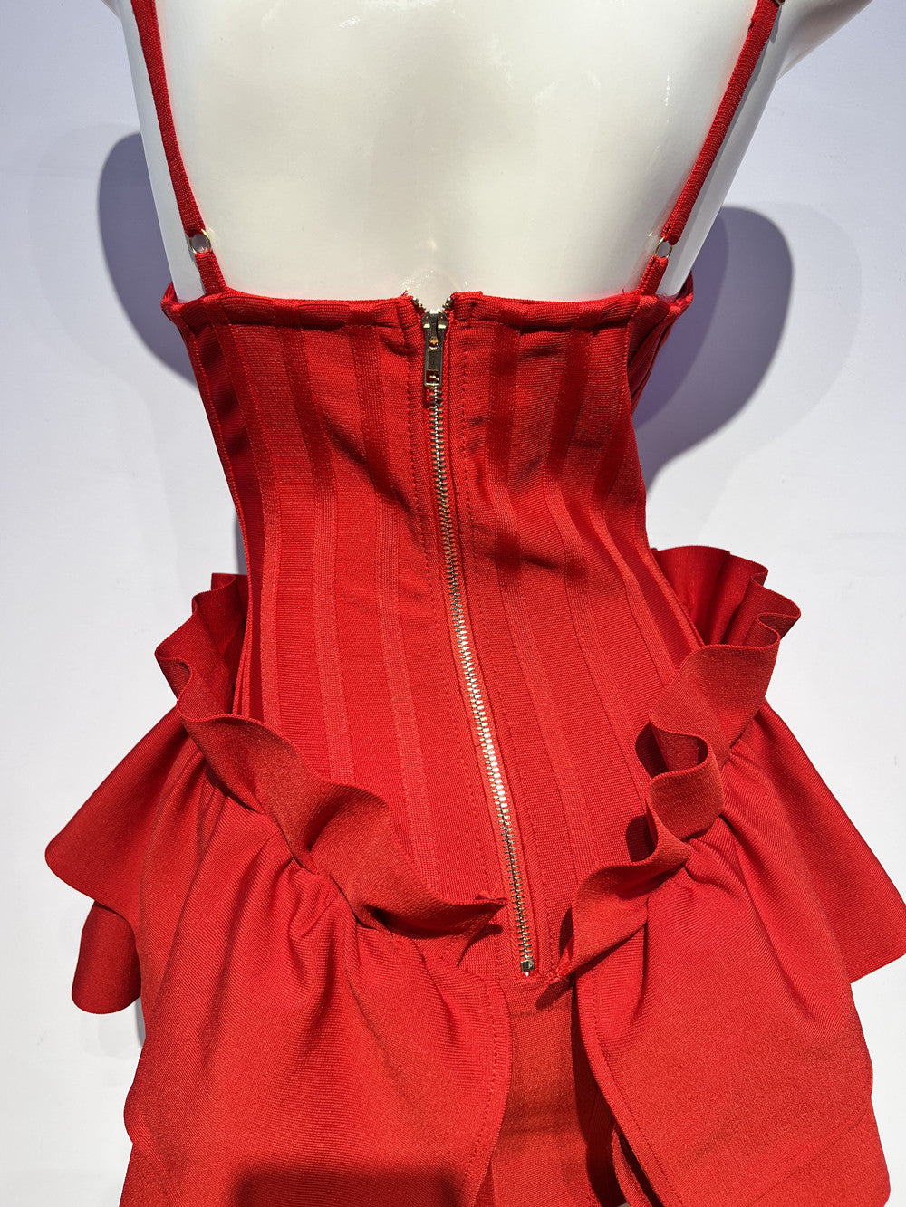 Cute A Line Spaghetti Straps Red Satin Formal Homecoming Dresses 16th Birthday Outfits Graduation Dress Short Mini Hoco Dresses DH2548