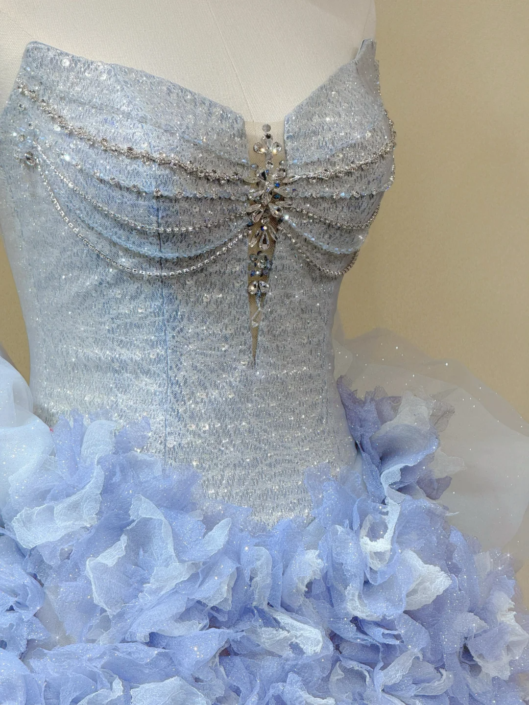 Vestido de fiesta corto de tul azul cielo claro con escote corazón, minivestido formal para octavo grado, vestido de cóctel para secundaria, trajes Hoco DH2558