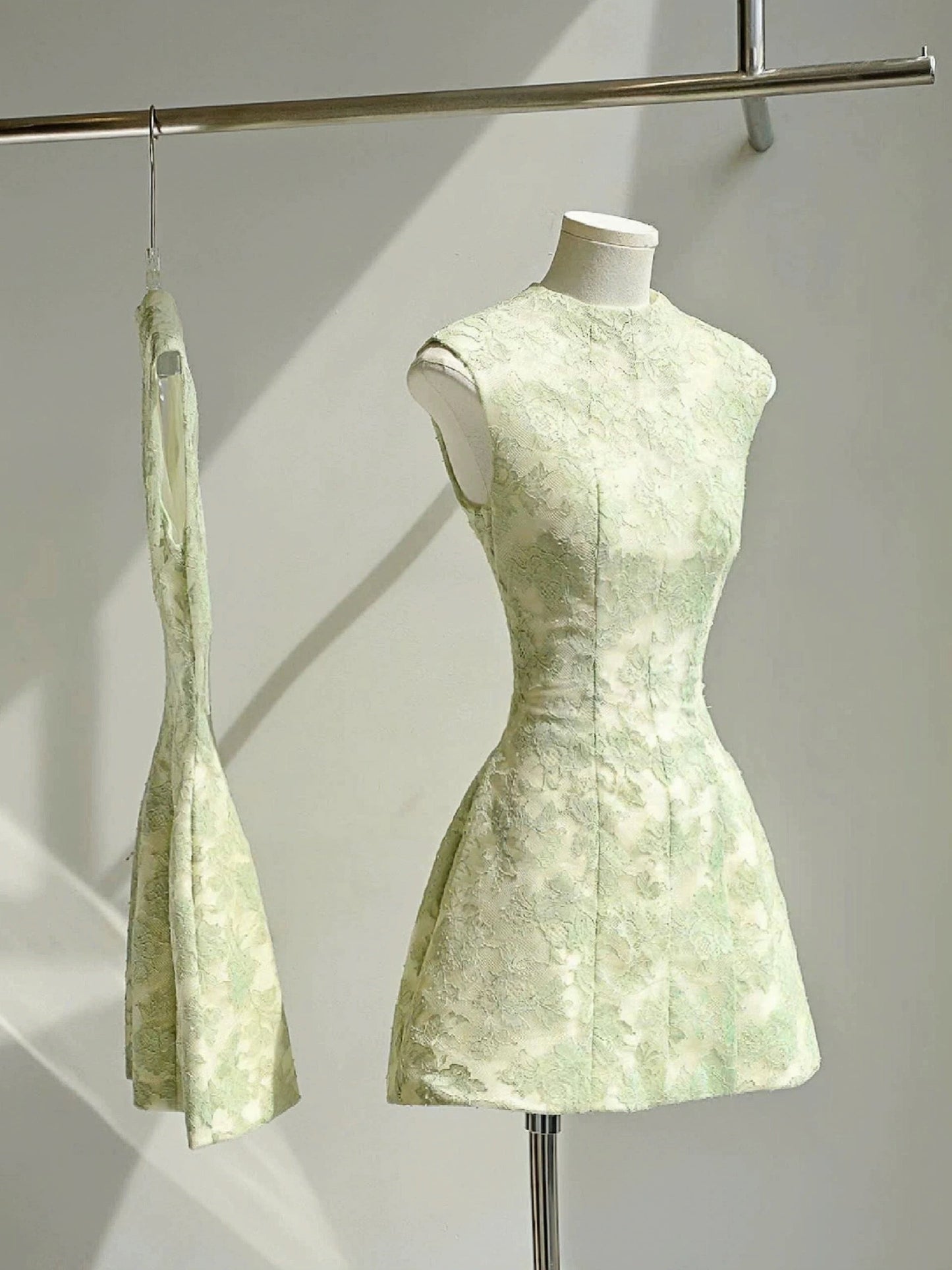 Vestido corto blanco de encaje con escote en A, sencillo, minivestido formal para octavo grado, vestido de cóctel para secundaria, Hoco Outfits DH2634
