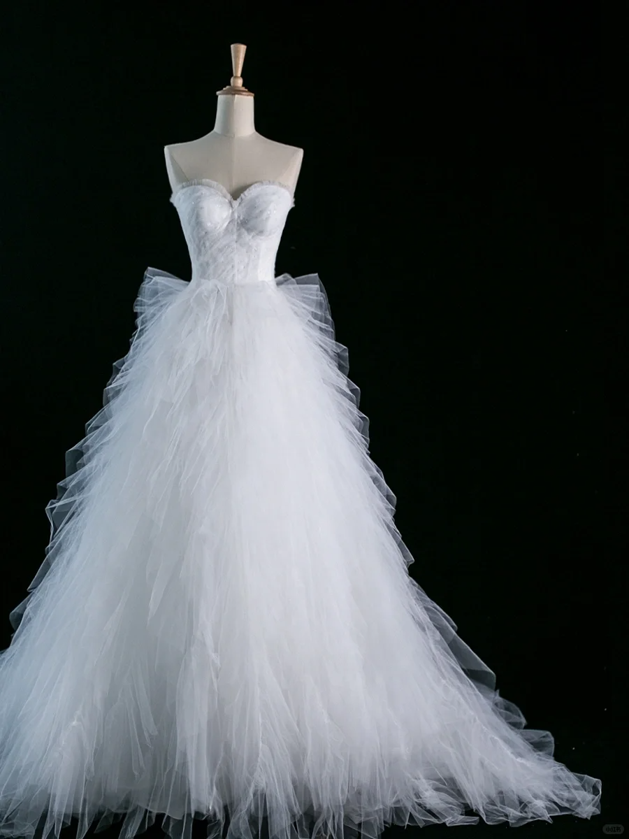 Elegante vestido de novia largo de verano con escote corazón de tul blanco DH345