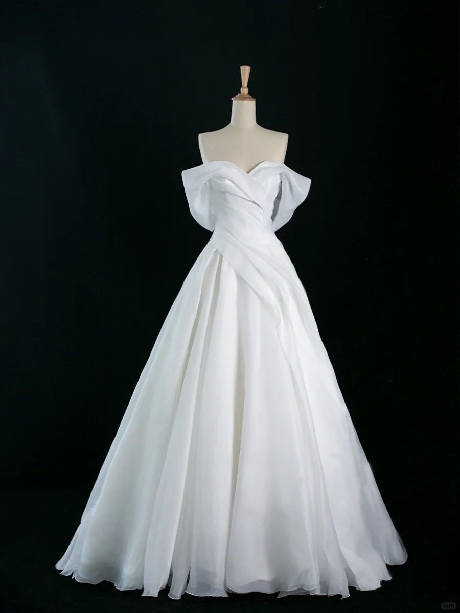 Hermoso vestido de novia blanco largo con hombros descubiertos y mangas cortas DH346
