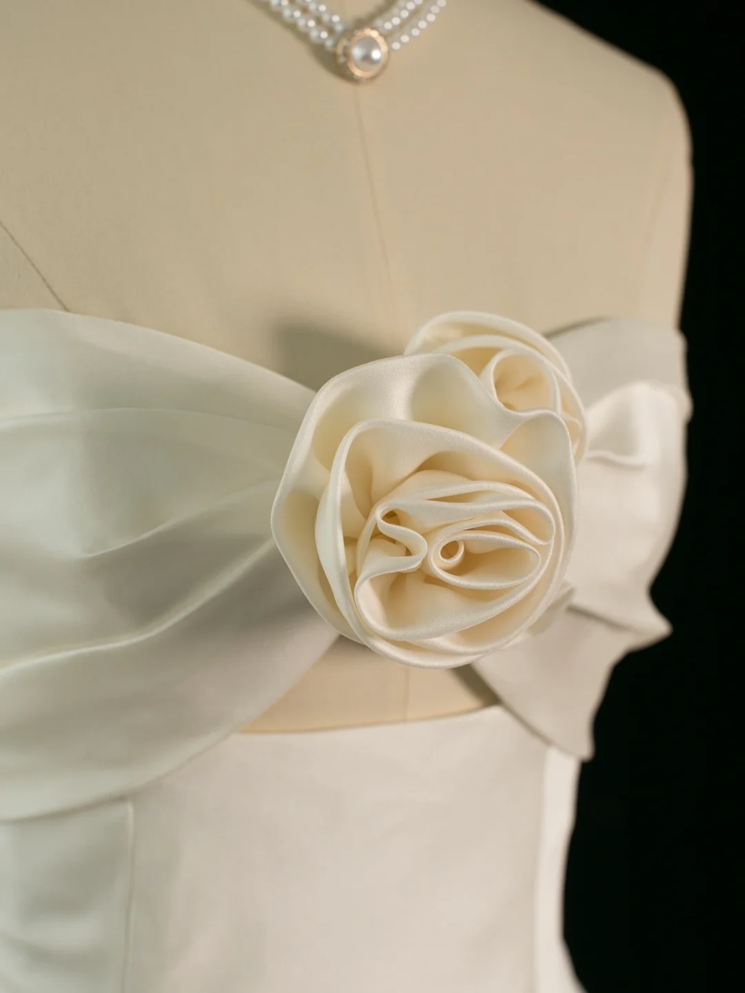 Elegante vestido de novia largo color marfil, sin mangas, con escote corazón, para verano, DH351