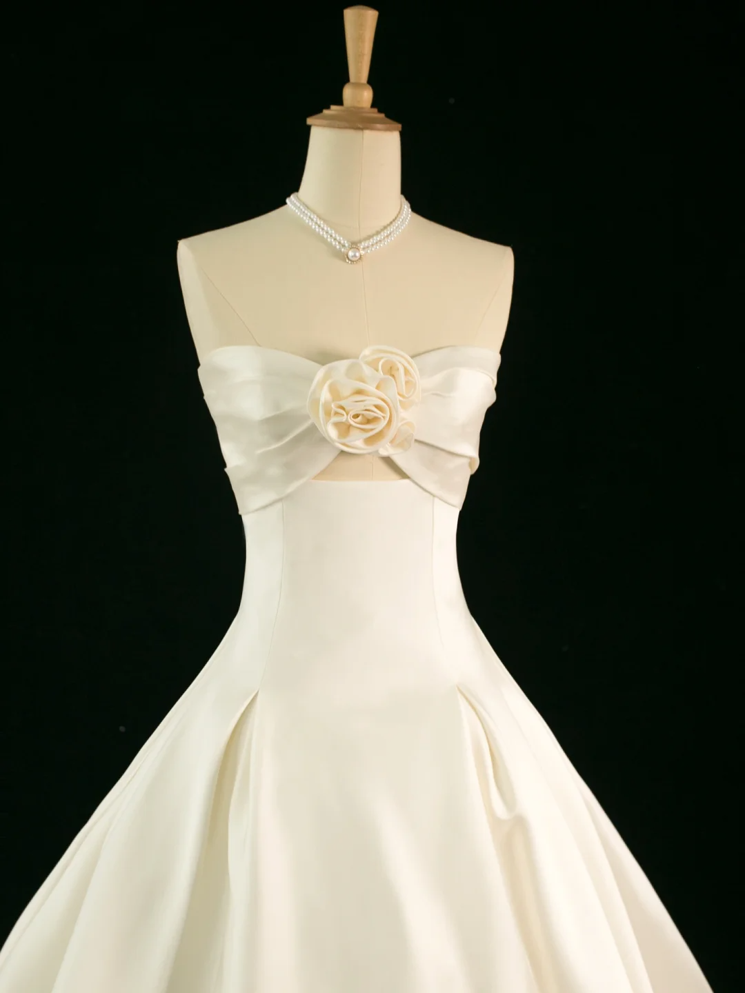 Elegante vestido de novia largo color marfil, sin mangas, con escote corazón, para verano, DH351