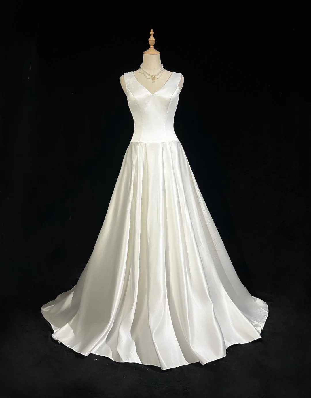 Vestido de novia vintage, corte A, escote en V, satén blanco, sin mangas, largo, vintage, DH401