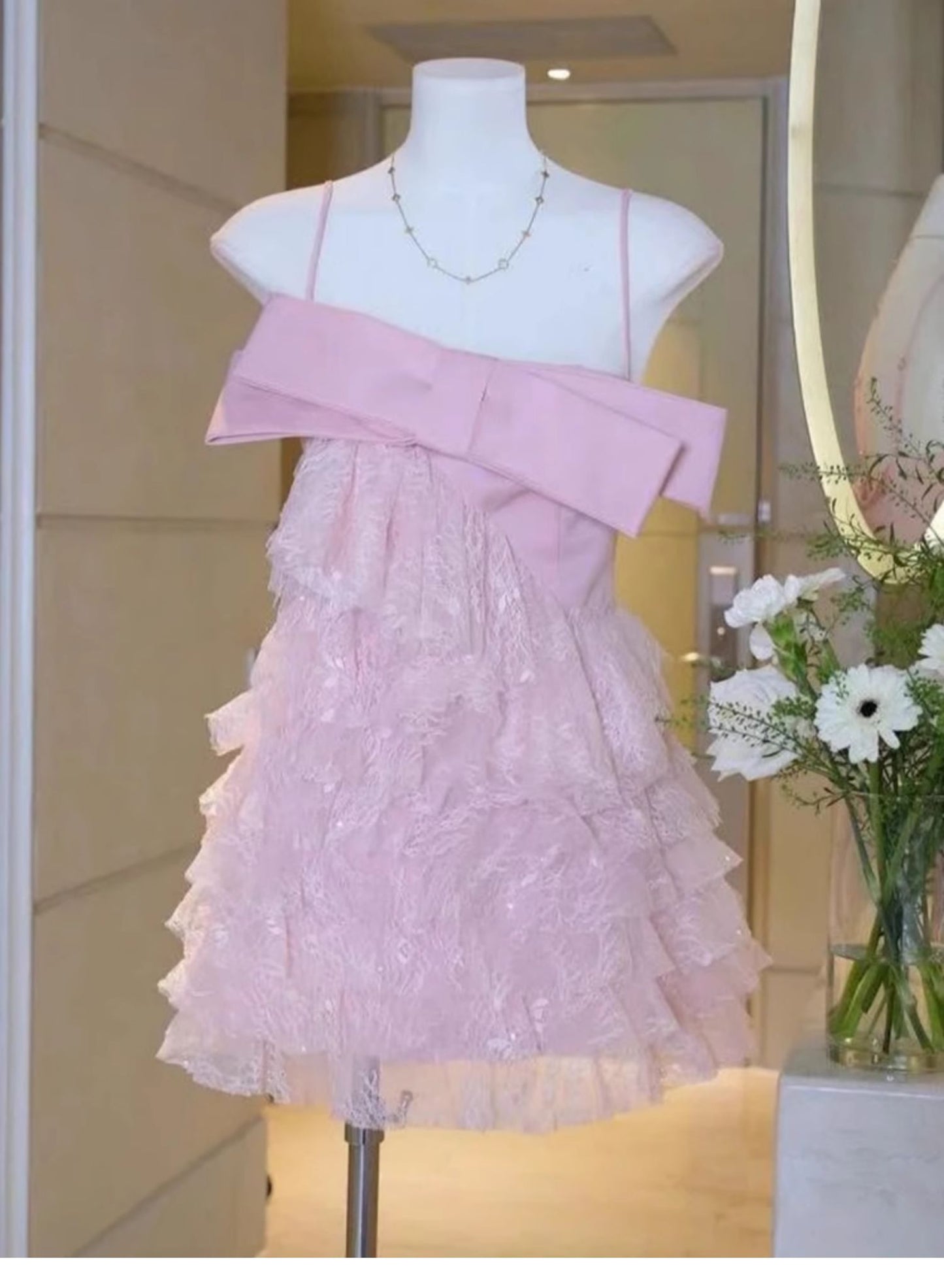 Vestidos de fiesta cortos de encaje con tirantes finos, corte A, modernos, para octavo grado, de verano, para escuela secundaria, DH423