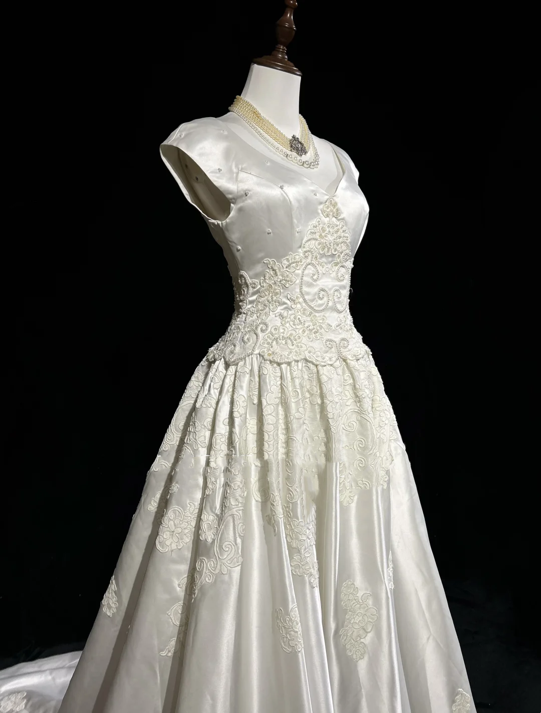 Vestido de novia vintage de los años 50 y 40, con escote en V y encaje blanco, largo, DH541