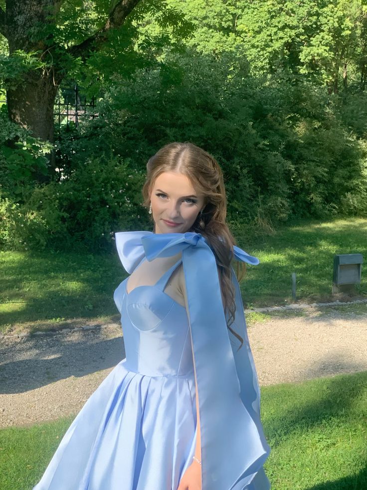 Vestidos cortos elegantes de Hoco, vestido de fiesta con tirantes finos, minivestidos azules formales para el regreso a casa de octavo grado, trajes de verano para la escuela secundaria DH56