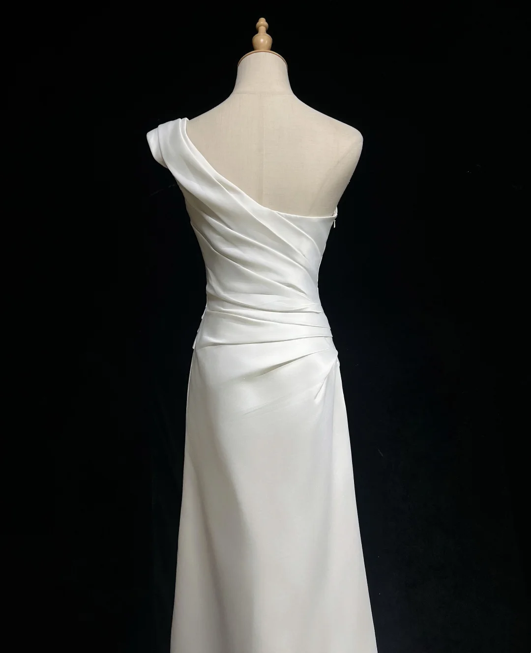 Vestido de novia retro de los años 50 y 40, corte A, un hombro, satén blanco, largo, DH571
