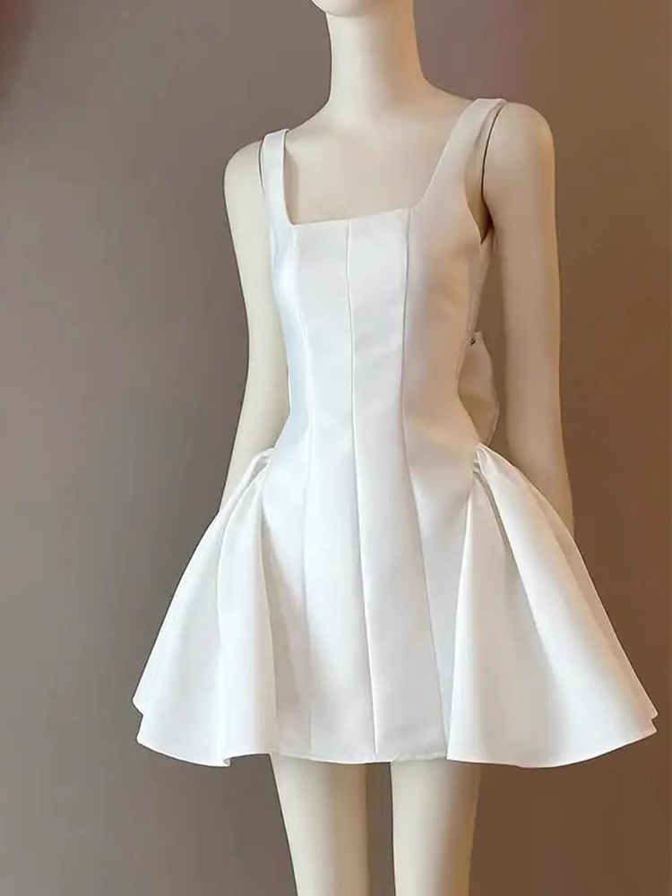Cute A line Square Neck Sleeveless White Satin Mini Short Formal 8th Grade Homecoming Dresses Summer Middle School Hoco Dress Homecoming Outfits DH612
