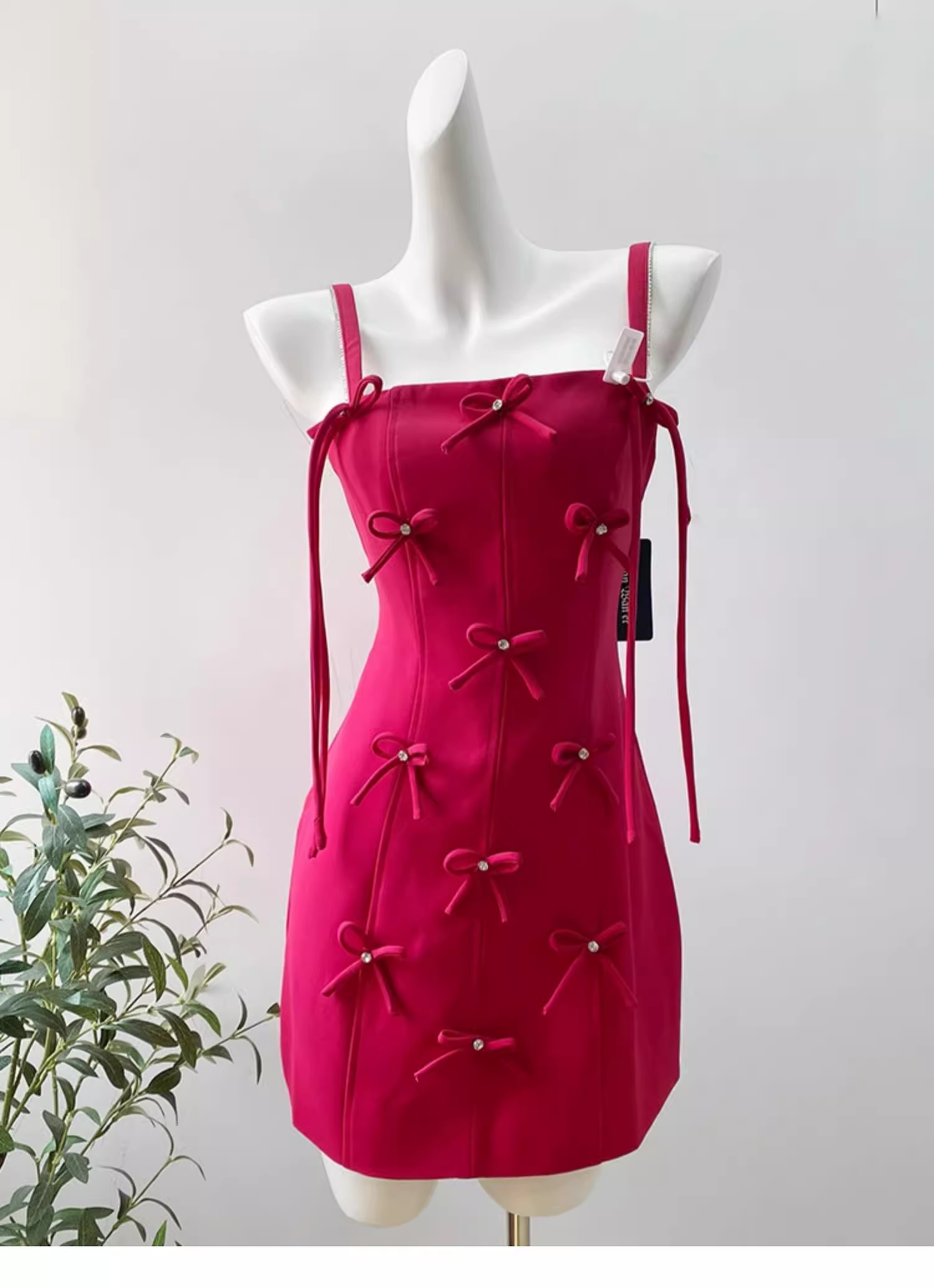 Pretty A line Spaghetti Straps Hot Pink Satin Short Formal 8th Grade Homecoming Dresses Summer Middle School Hoco Dress Homecoming Outfits DH634