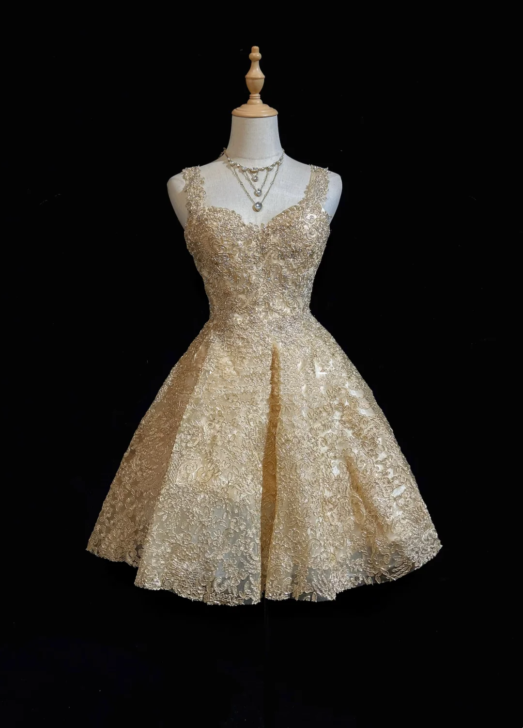 Pretty Ball Gown Sweetheart Gold Lace Short Formal 8th Grade Homecoming Dresses Summer Middle School Hoco Dress Homecoming Outfits DH653