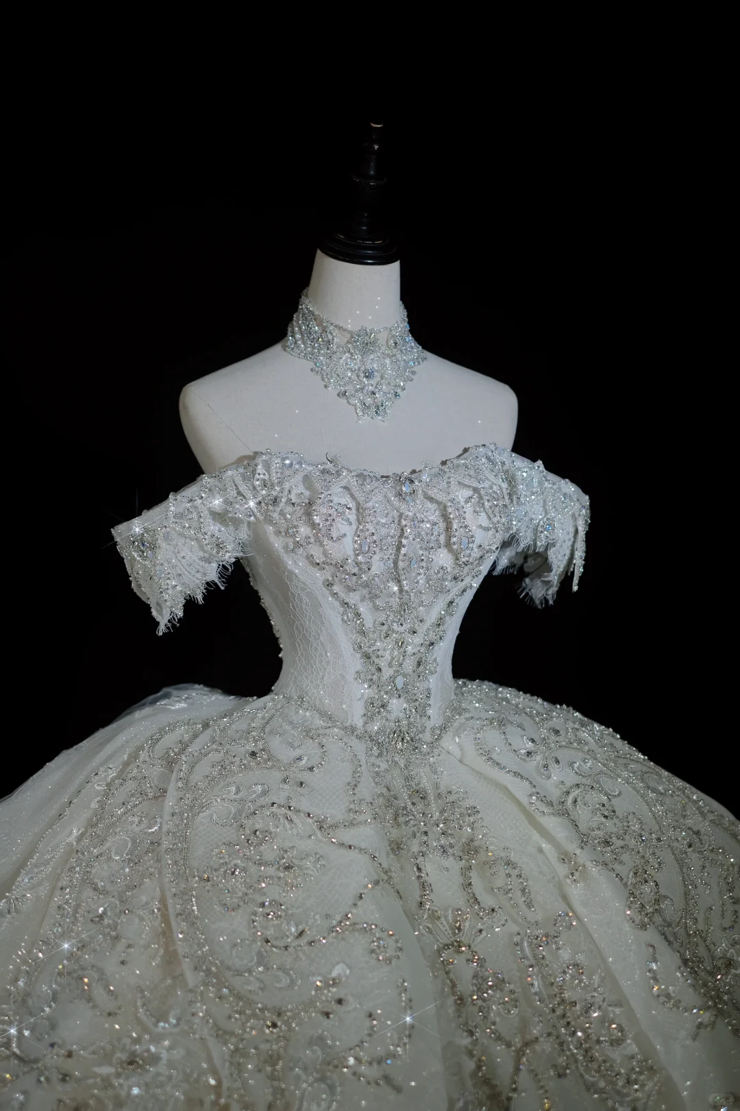 Timeless Bridal Gown Ball Gown Off The Shoulder Sequin Long Wedding Dresses Elegant Brides Gowns DH735