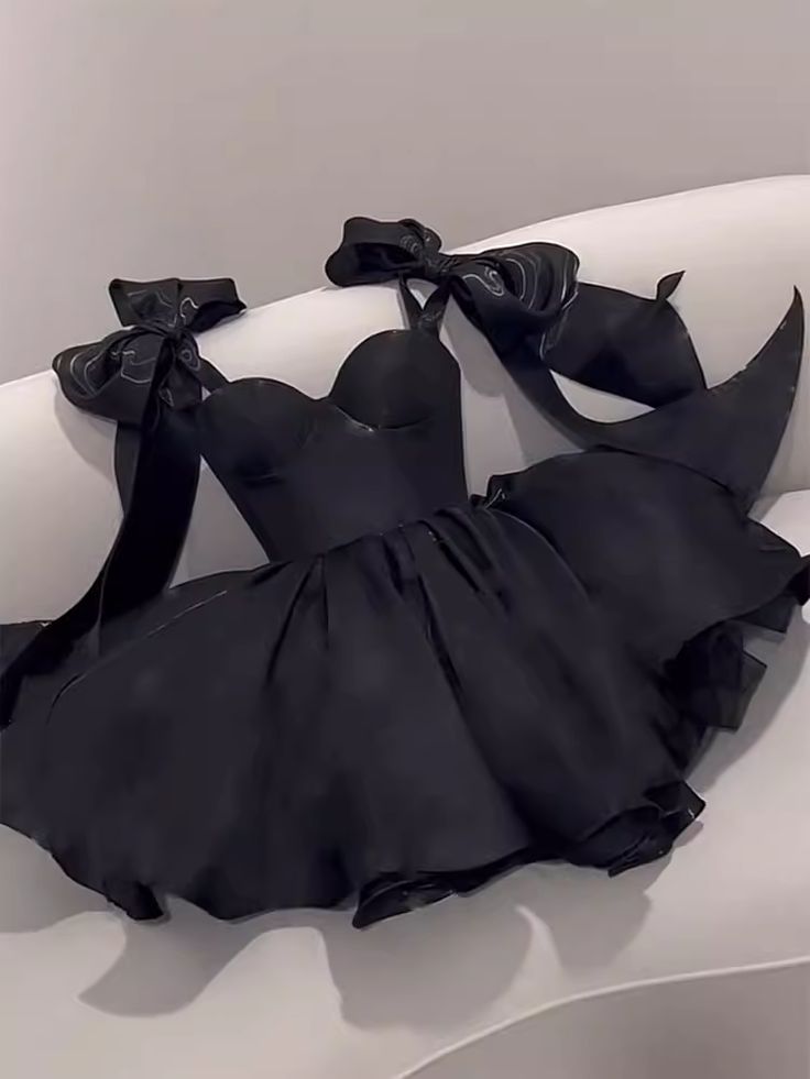 Hermosos vestidos de fiesta cortos de satén negro con corte en A para octavo grado, vestidos de verano para escuela secundaria, trajes de fiesta DH805