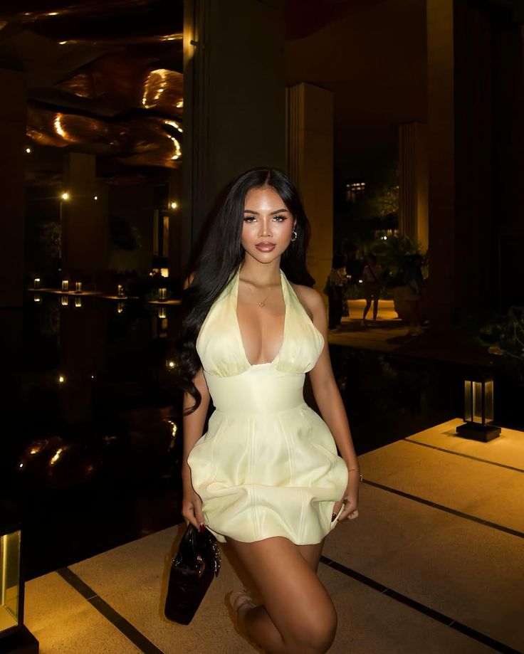 Vestido corto de satén amarillo con cuello halter y corte A para cumpleaños de verano, estilo Hoco, para fiesta de 18 años, DP1017