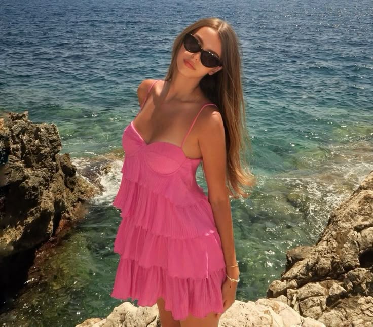 Vestido corto de verano de gasa rosa intenso con tirantes finos y corte en A, sexy, para cumpleaños, minivestido de fiesta para 18 años, DP1088