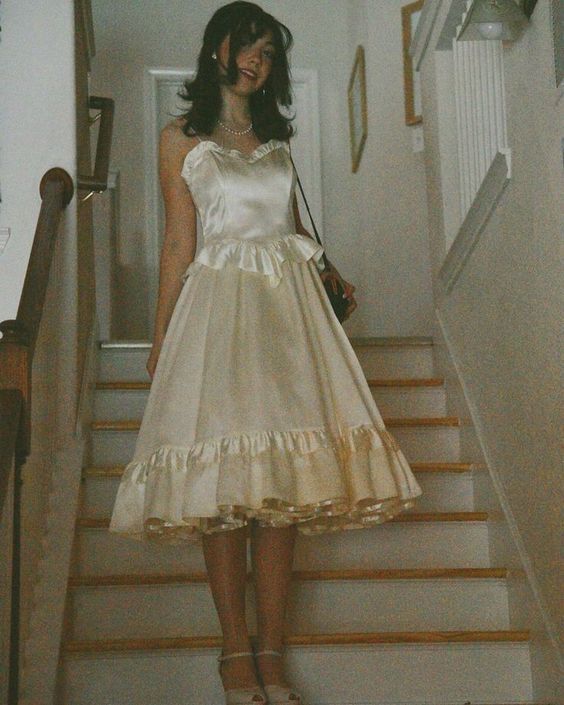 Vestido vintage de verano con tirantes finos, corte A, color champán, para 20 cumpleaños, vestido Hoco, atuendo de cumpleaños, vestidos de fiesta hasta la rodilla para 18 cumpleaños, DP1164