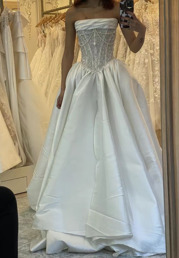 Vestido de novia etéreo, sin tirantes, de satén blanco con cuentas, con corsé, DP1204
