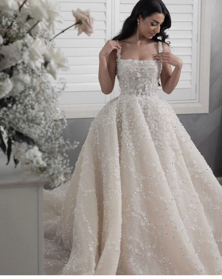 Vestido de novia etéreo, corte evasé, escote cuadrado, floral, lentejuelas, blanco, DP1374