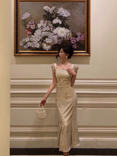 Elegante vestido de fiesta de sirena cuadrado blanco floral sin mangas para cumpleaños número 23, ideas de vestidos de cumpleaños para mujeres DP1430