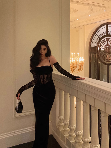 Vestido elegante de sirena con tirantes finos y encaje negro para cumpleaños número 21. Ideas de vestidos de cumpleaños para mujeres (DP1451).