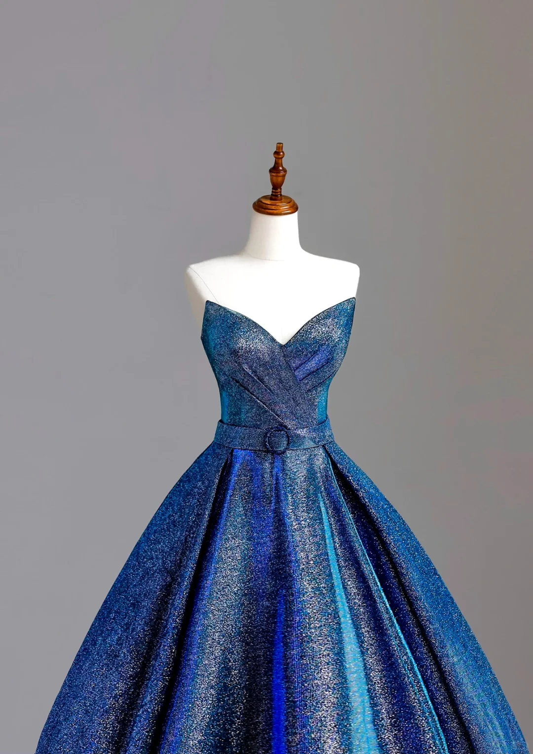 Elegante vestido de fiesta glamuroso con escote corazón y lentejuelas azules para 21 cumpleaños, vestido de noche, atuendos de cumpleaños, vestido de noche para mujer DP1556