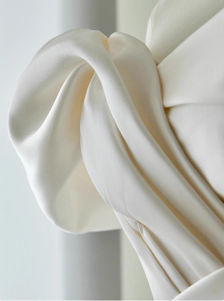 Vestido de novia etéreo, de satén, con hombros descubiertos, DP1661