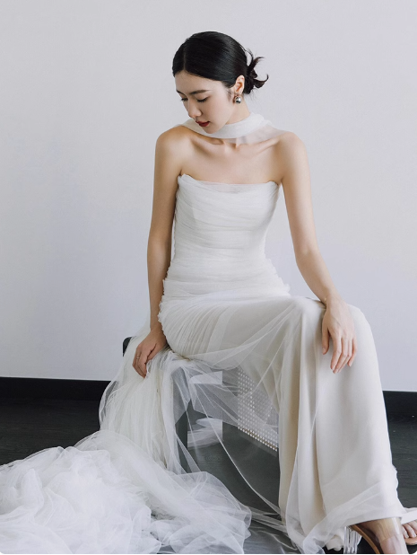 Vestido de novia romántico de corte sirena sin tirantes de tul blanco, vestidos de novia minimalistas DP1667