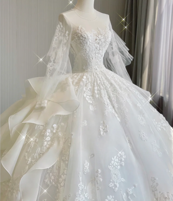 Vestido de novia blanco único con escote redondo y encaje, mangas largas, DP419