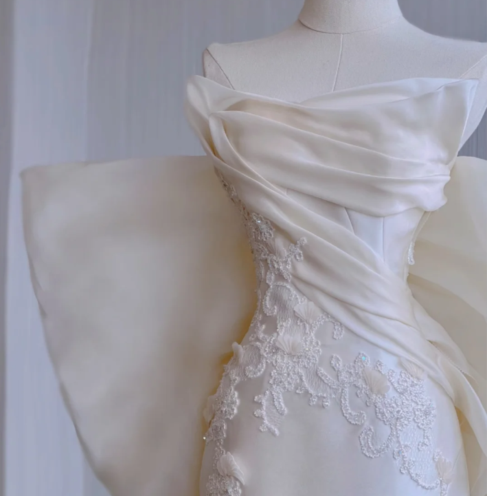 Vestido de novia de verano de satén largo sin tirantes de sirena de ensueño DP436