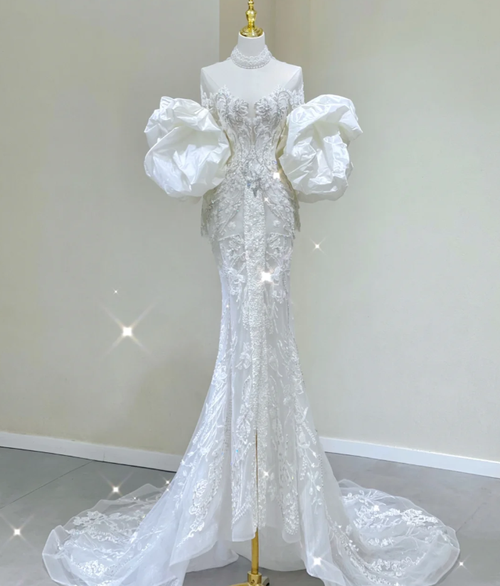 Vestido de novia de lujo con escote sirena, mangas largas y encaje blanco, DP437