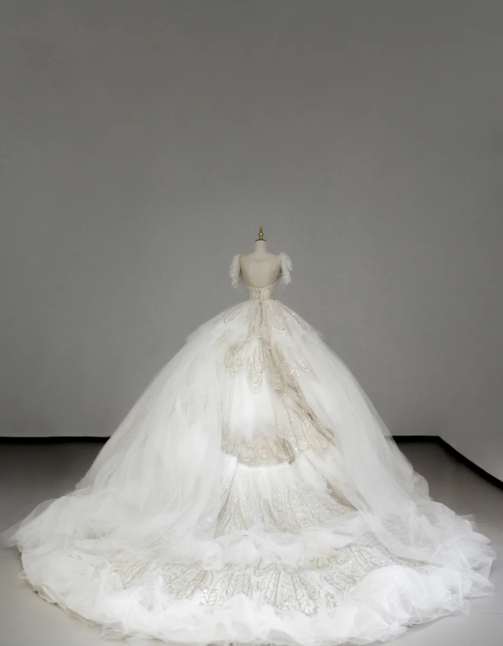 Vestido de novia atemporal con escote redondo, mangas cortas, satén blanco, cola larga, DP507