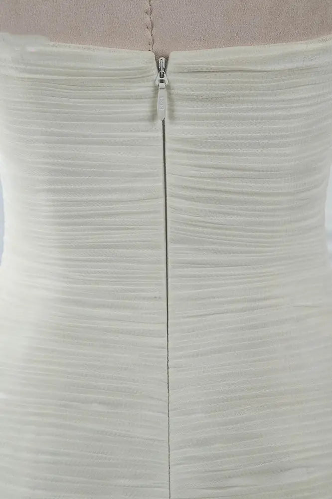 Elegante vestido de novia sin tirantes, escote corazón, color marfil, con volantes, tul, sin mangas y plumas DP615