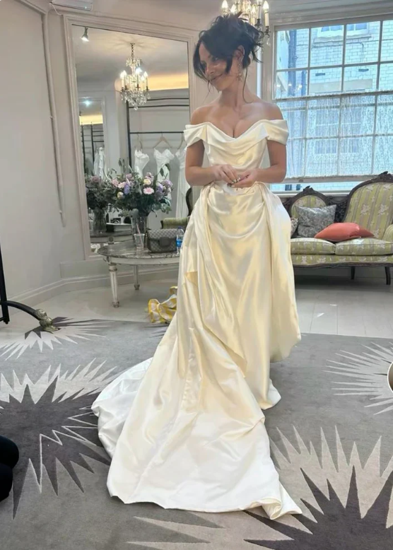 Vestido de novia elegante, corte A, satén, largo, hombros descubiertos, DP632