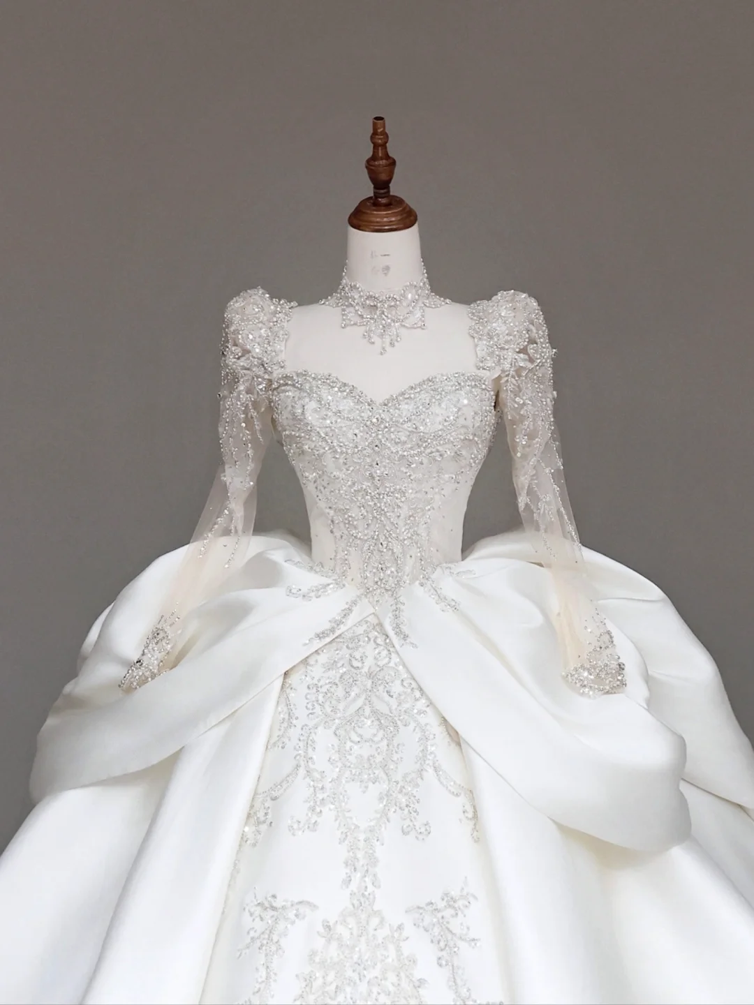 Vestido de novia único, corte corazón, mangas largas, lentejuelas blancas, DP714