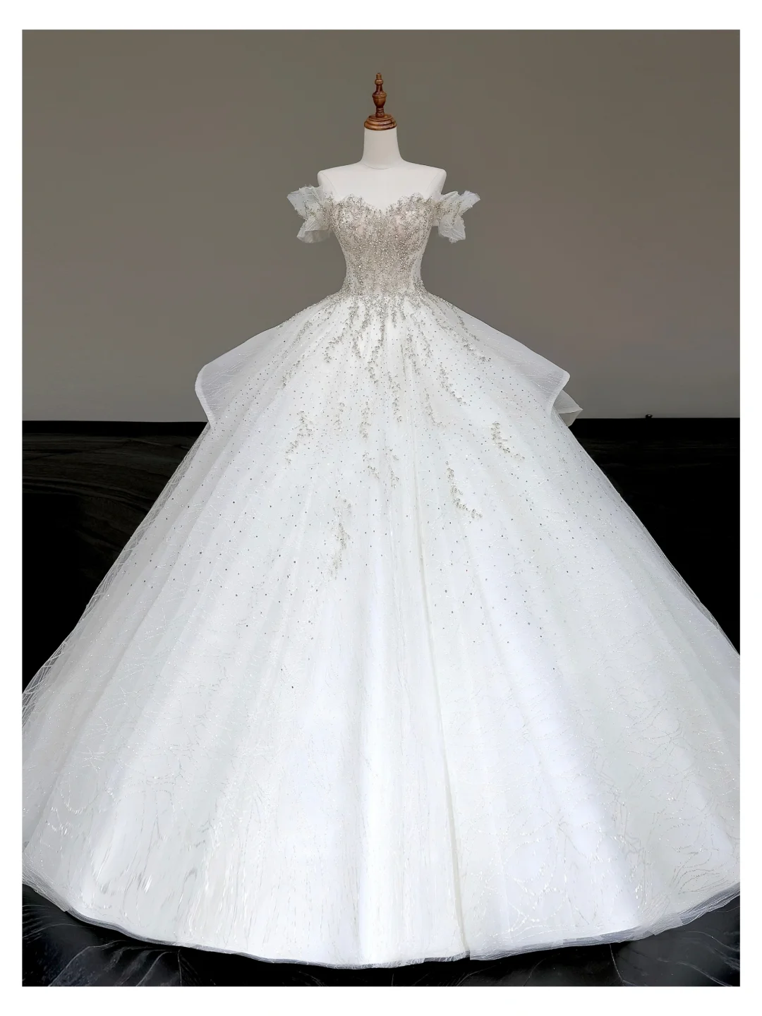 Vestido de novia elegante con hombros descubiertos, lentejuelas blancas, mangas cortas, DP808
