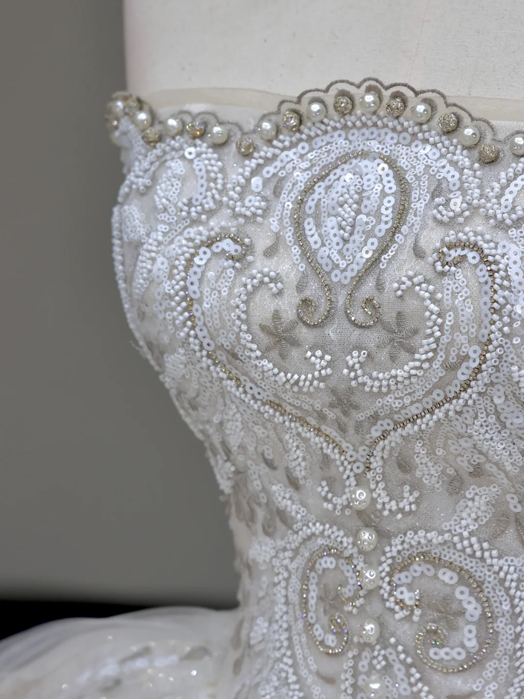 Vestido de novia princesa, vestido de baile, sin tirantes, con lentejuelas y cuentas blancas, vestidos de novia DP825
