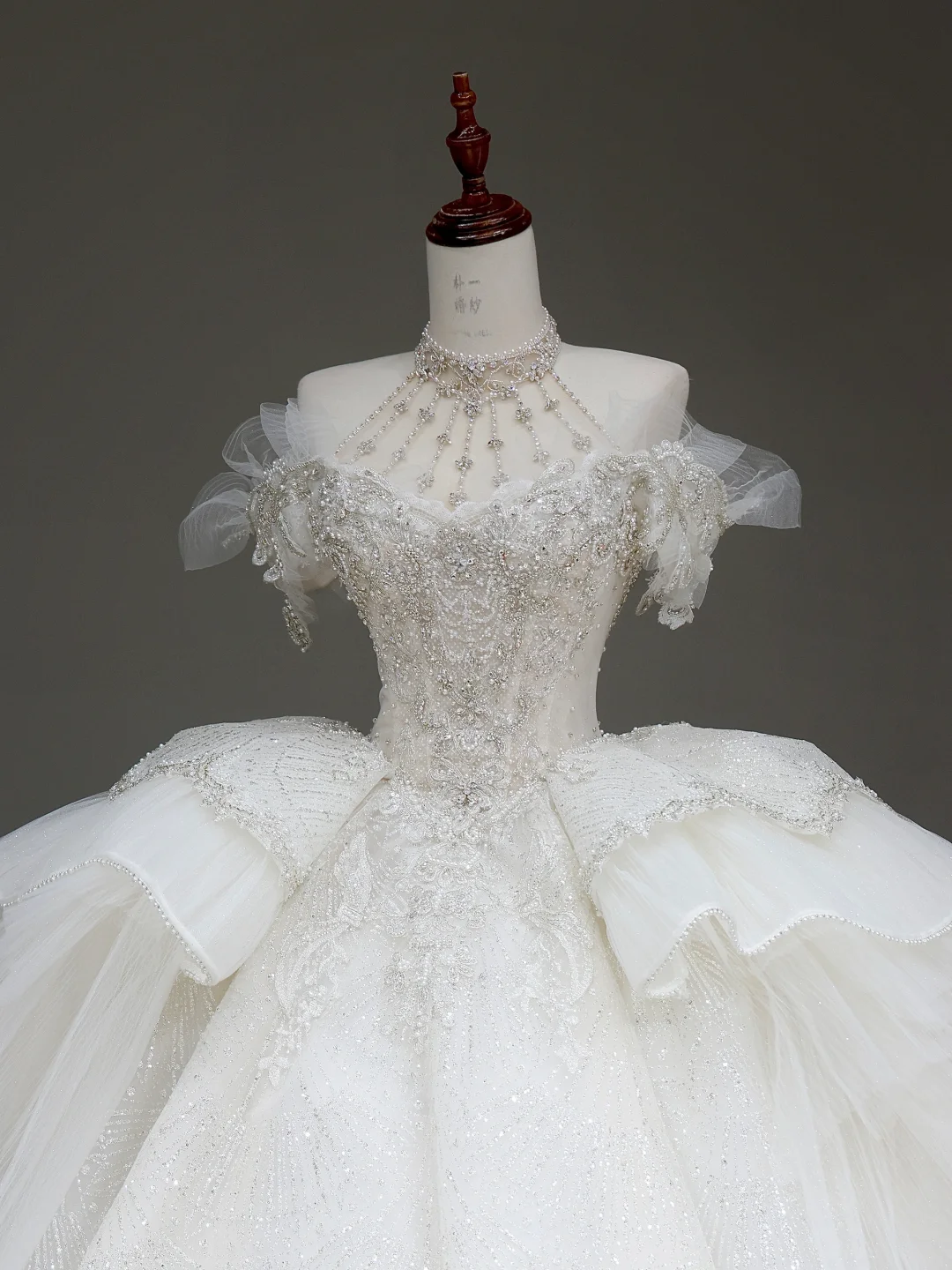 Vestido de novia princesa, vestido de baile con hombros descubiertos, lentejuelas blancas y cuentas, vestidos de novia de invierno DP886