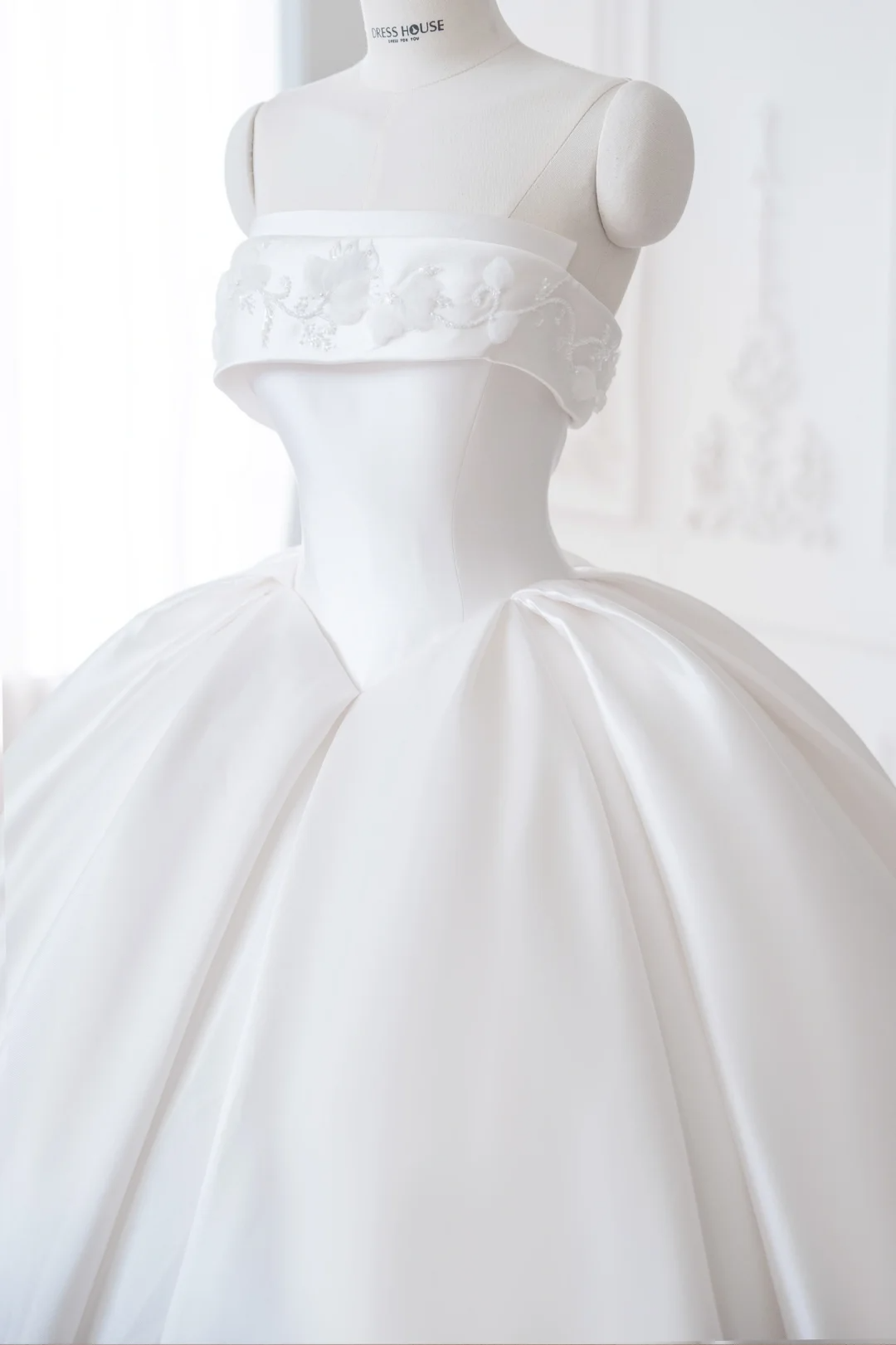 Vestido de novia atemporal, vestido de fiesta sin tirantes, de satén blanco, vestidos de novia DP890