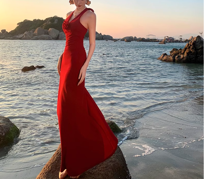 Vestido retro burdeos con cuello halter en V ED01128