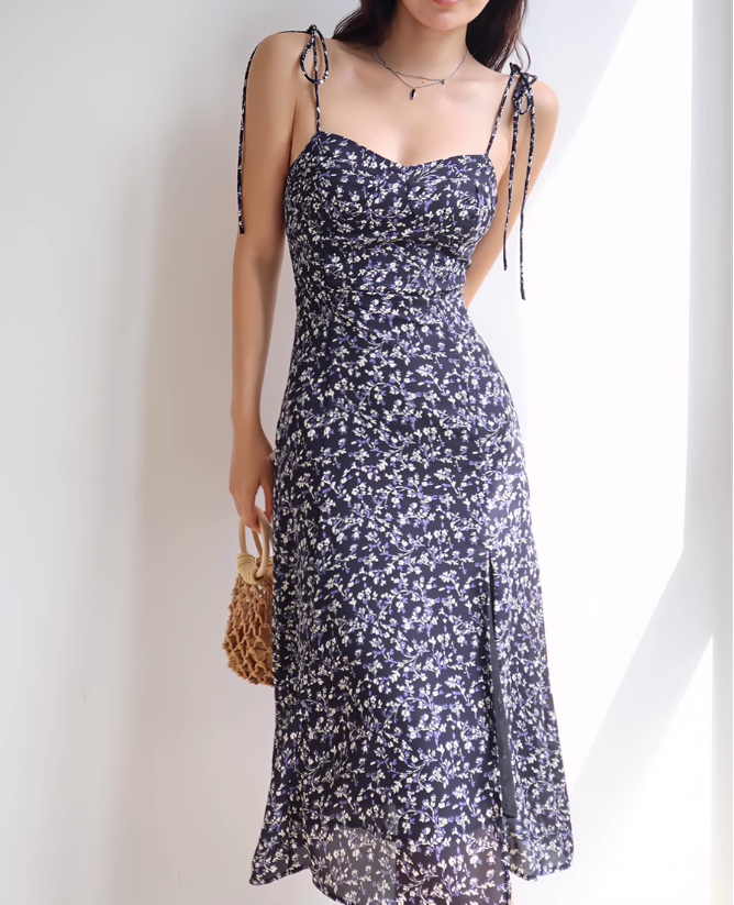 Vestido retro francés azul marino con estampado floral y tirantes con abertura ED01132
