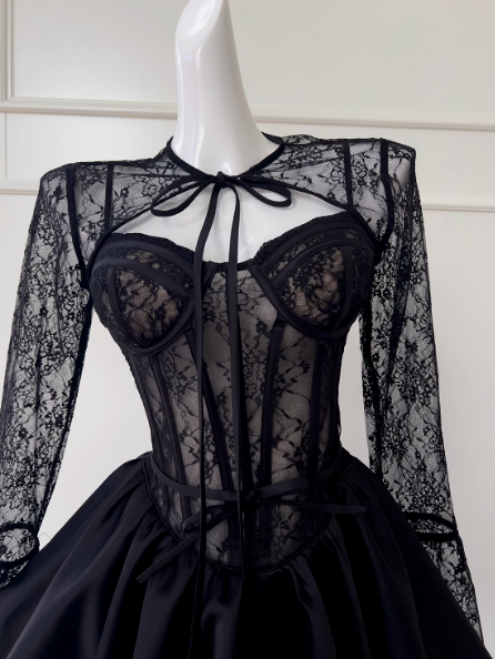 Vestido de fiesta corto de satén con encaje y escote corazón, corte en A, color negro, para regreso a casa, ED01153