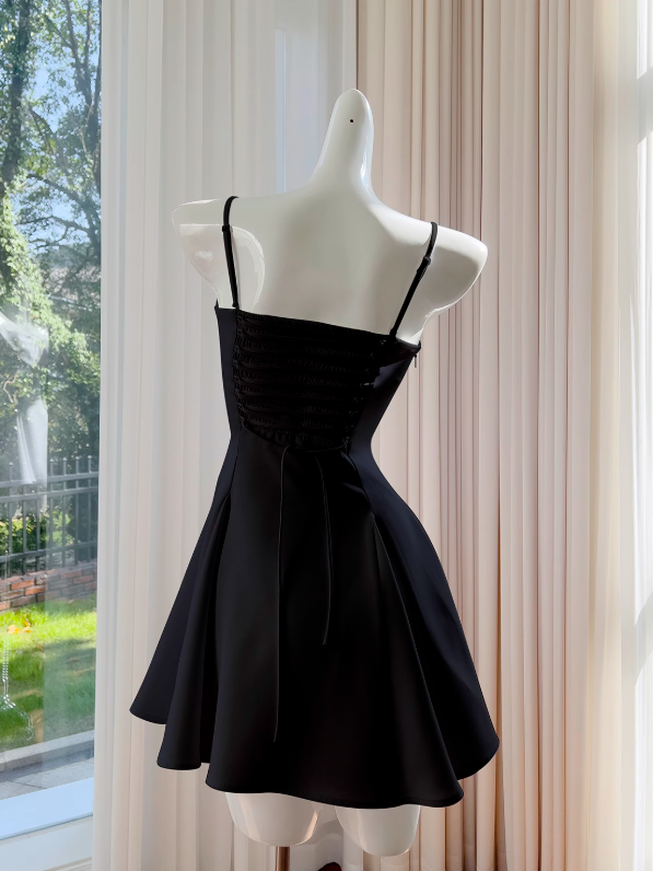 Vestido corto con tirantes y lazo 3D ED01167