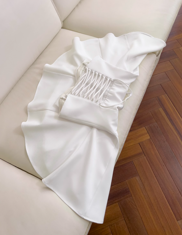 Vestido corto con tirantes y lazo 3D ED01167