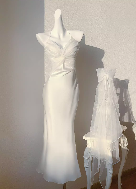 Vestido de fiesta de sirena con tirantes de satén y tul francés ED01186