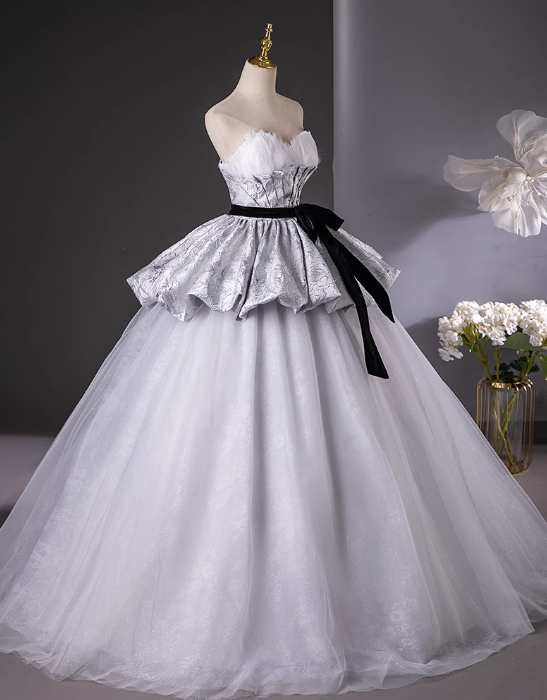 Vestido de fiesta largo de satén y tul con escote corazón, corte en A, color gris plateado, vestido formal en gris plateado ED01217