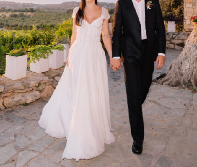 Elegante vestido de fiesta largo de corte A blanco, vestido de novia de gasa encantadora ED01511