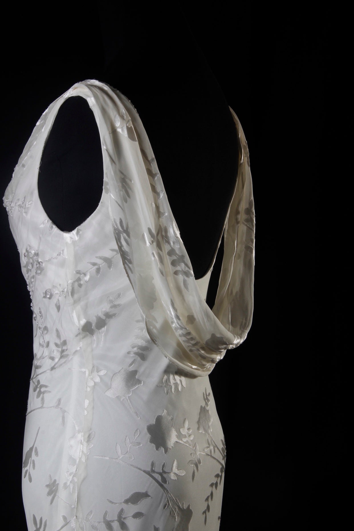 Vestido de fiesta largo de gasa con escote en V y cuentas, vestido de novia sencillo de corte sirena ED01527