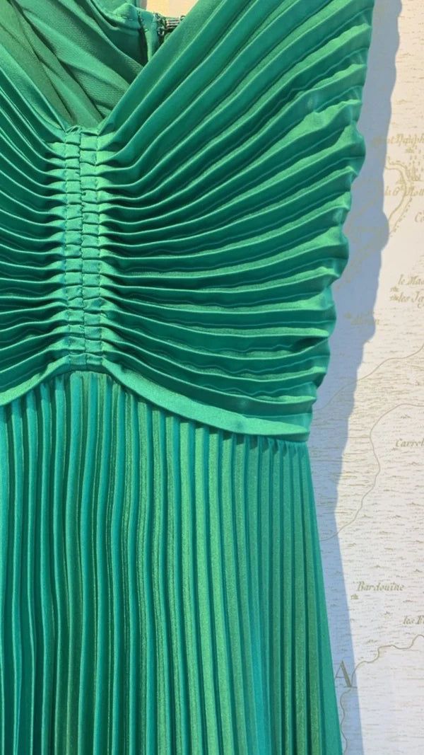 Vestido de fiesta verde bosque sin espalda para fiesta en la piscina de Las Vegas💚 Vestido de noche glamoroso de gasa para ocasiones especiales ED01530