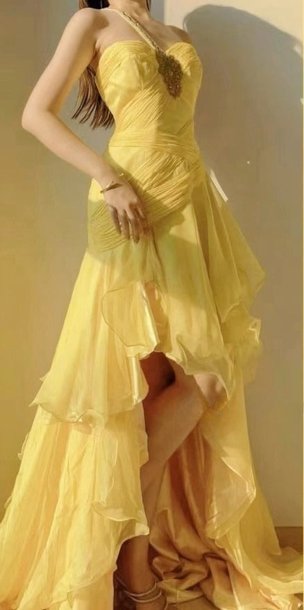 Vestido de fiesta largo de gasa amarillo con corte en A y un solo hombro, con capas, para cumpleaños ED01706