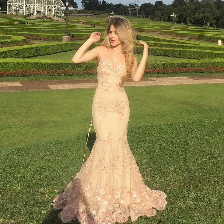 Hermosos vestidos de noche formales de sirena con escote corazón y apliques de encaje, vestidos largos de fiesta ED02068